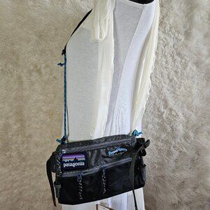 Patagonia Ultralight Black Gray Colour Block Zipper Fly Fishing Angler Crossbody